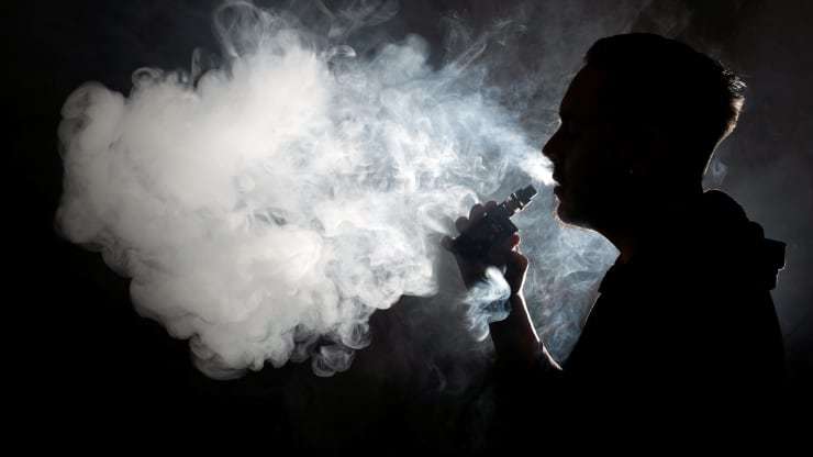 官媒稱警惕電子煙流向未成年人 華寶國際大跌8%思摩爾跌2%