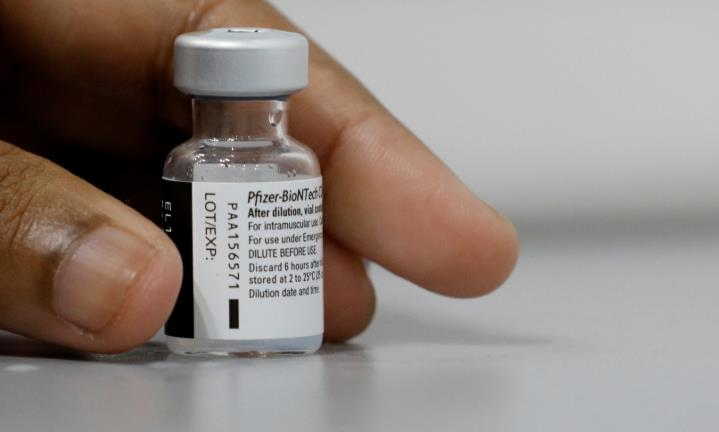 日本發現輝瑞新冠疫苗含有白色異物