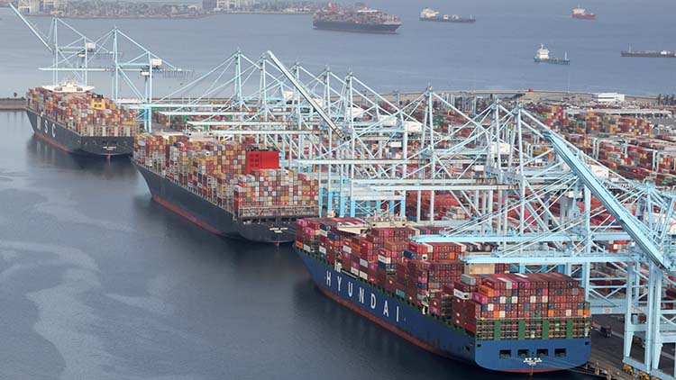 美國貨櫃港口效率全球包尾 美媒譏諷美國甚麼都缺