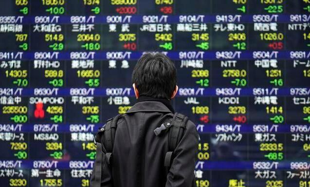東京股市兩大股指26日盤中大幅下跌