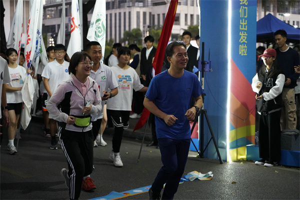 10萬廣東大學生跑步6.66公里為北京冬奧加油