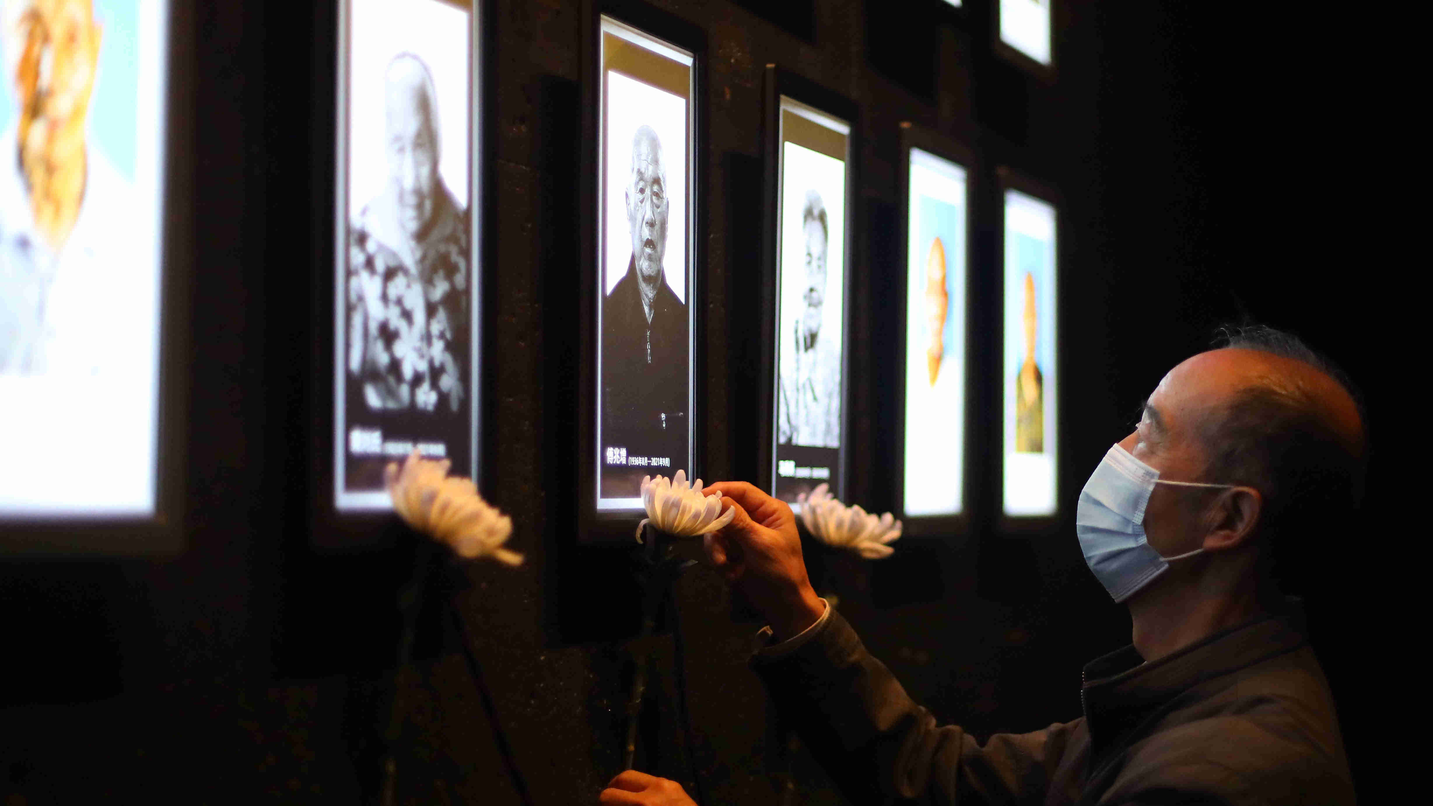 南京大屠殺84周年：黑白光影中的祭憶