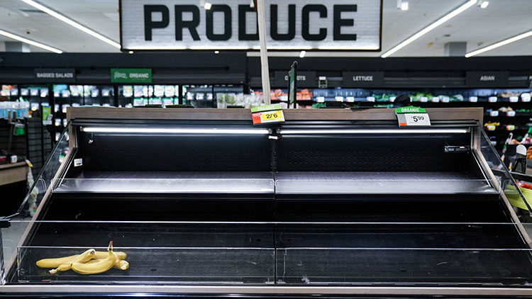 員工短缺加上供應鏈延誤 美國超市現缺貨潮 