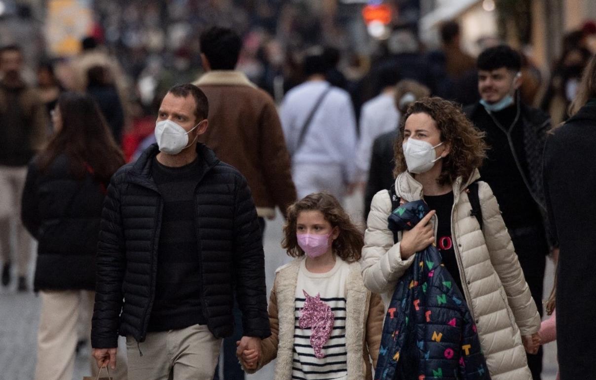 法國新增43.6萬宗確診 意大利再多19.2萬人染疫