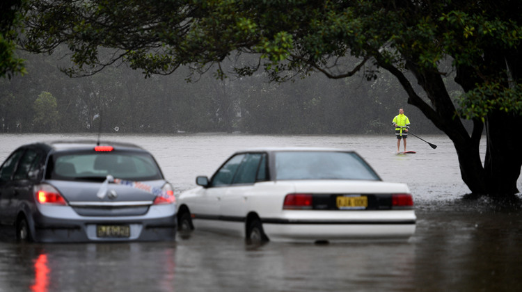 澳大利亞暴雨已致20人死亡 6萬人收到疏散令