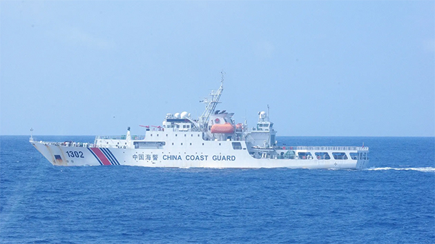 中國海警艦艇編隊5月14日在中國釣魚島領海內巡航