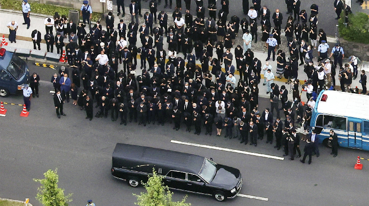 岸田文雄：日本政府今秋將為安倍晉三舉行「國葬」