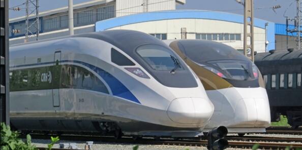 中國出口國外首列高速動車組5日在中國中車青島基地下線