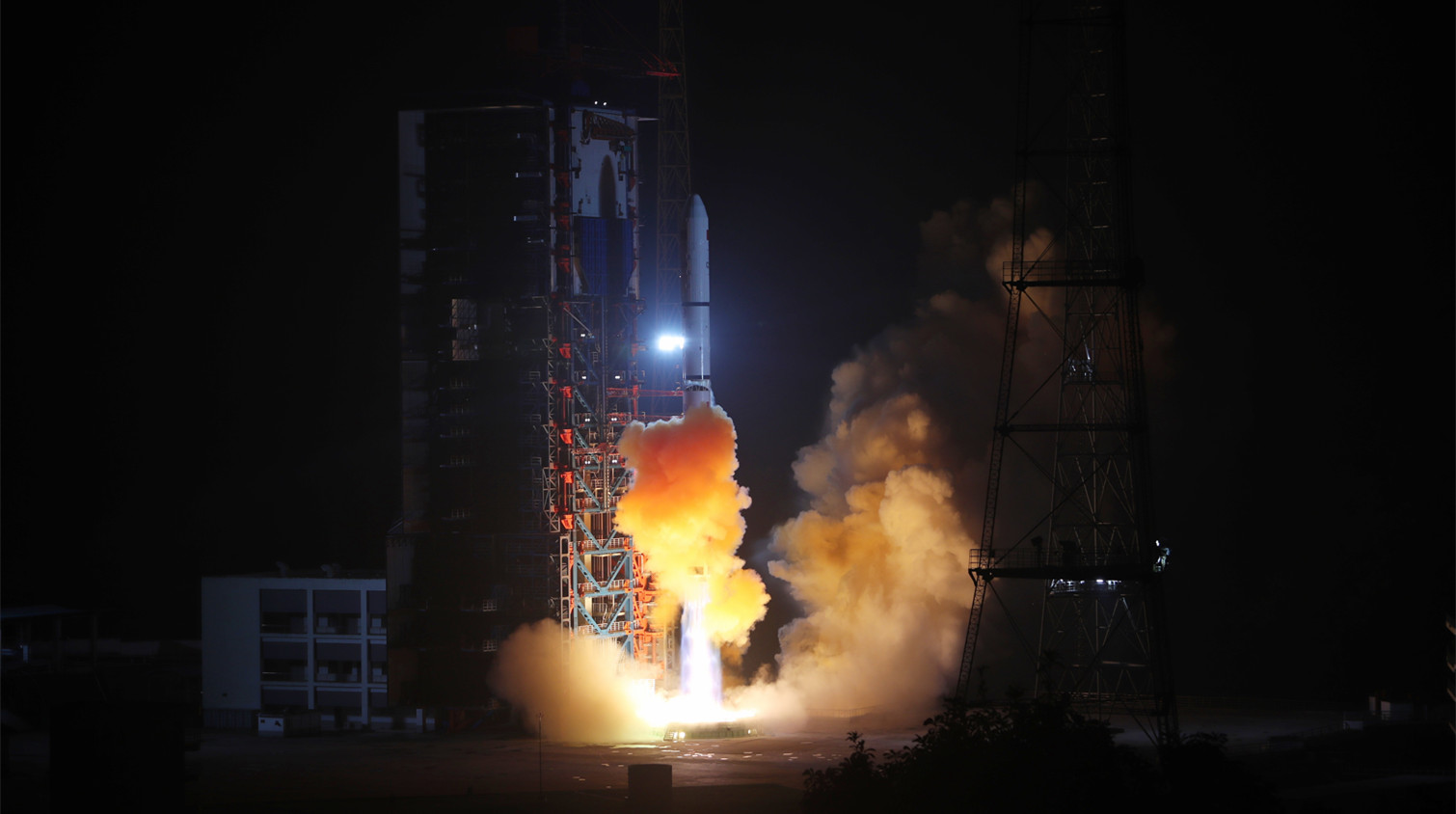 長二丁火箭一個月三連勝 成功發射遙感三十六號衛星
