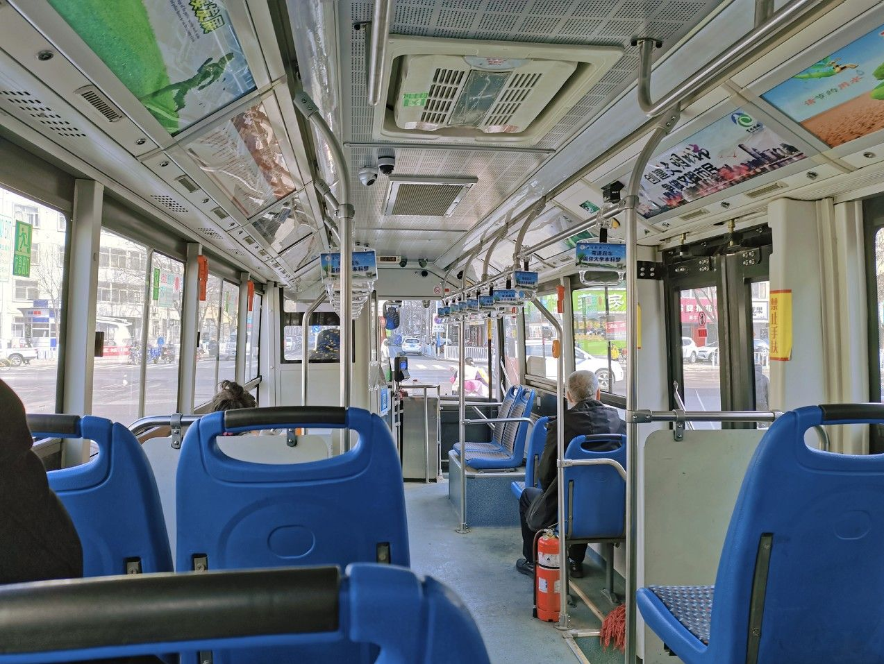 深圳通學巴士新開線路200餘條 從家門到校門護航上學路