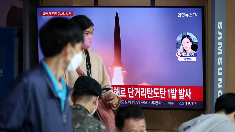 韓方：朝鮮向東部海域發射2枚彈道導彈