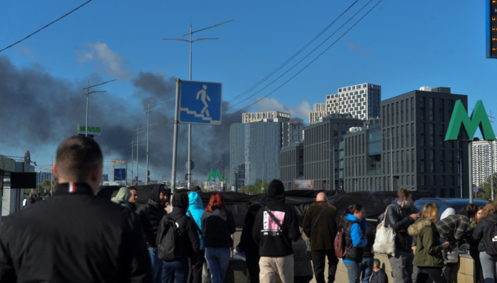 基輔發生多次爆炸 有導彈落澤連斯基辦公室附近
