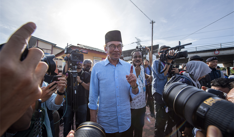 馬來西亞政治僵局結束 安瓦爾將出任馬來西亞新總理