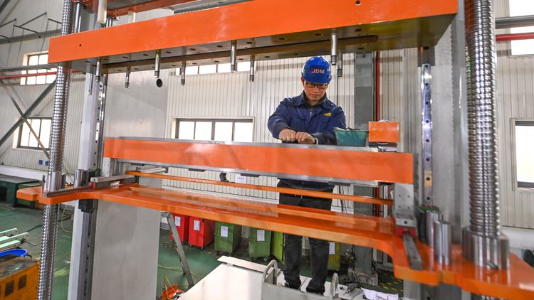 12月中國製造業PMI環比回落1% 多數企業認為市場有望回暖