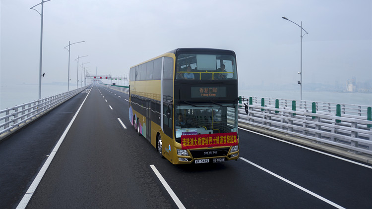 港珠澳大橋穿梭巴士8日起恢復24小時營運服務