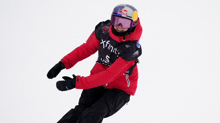 谷愛凌奪得自由式滑雪U型場地技巧世界盃卡爾加里站冠軍