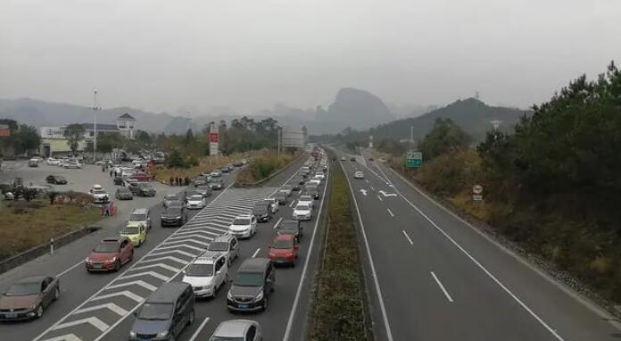 深圳市交通部門提醒：自駕返程安全事項要做足！