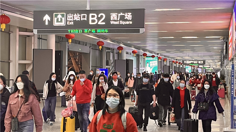 春運前20天深圳鐵路到發旅客672.2萬人次 明後兩天將迎高峰