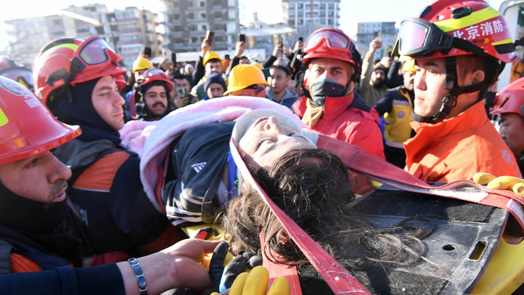 中國救援隊在土耳其持續開展救援行動 已營救4名被困人員