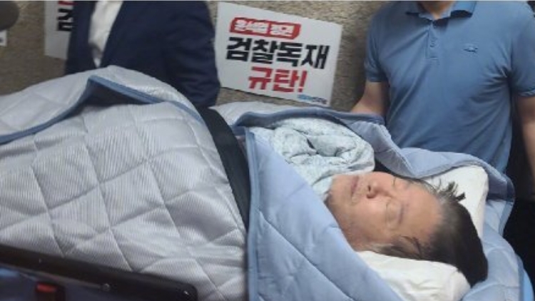 韓媒：絕食第19天，李在明因健康惡化被緊急送醫