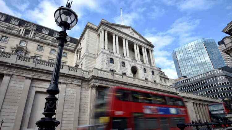 英國央行維持利率不變 重申短期不減息