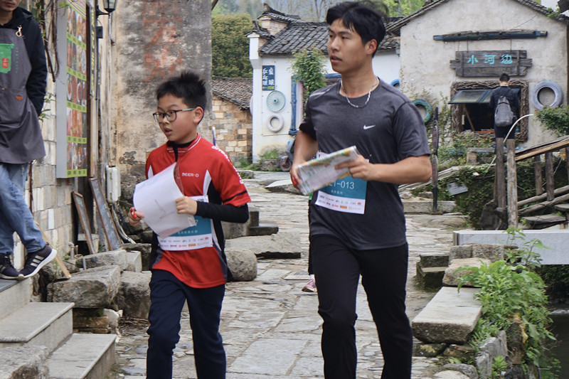 香港選手參與   2024世遺徽州古村落定向精英賽在黟縣舉行