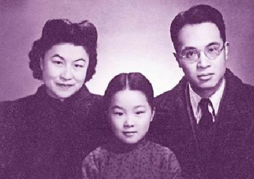 “我们仨”失散于一九九八年岁末,如今终于团聚了