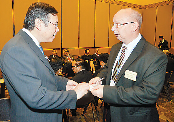 駐港領事籲沿線對話重要