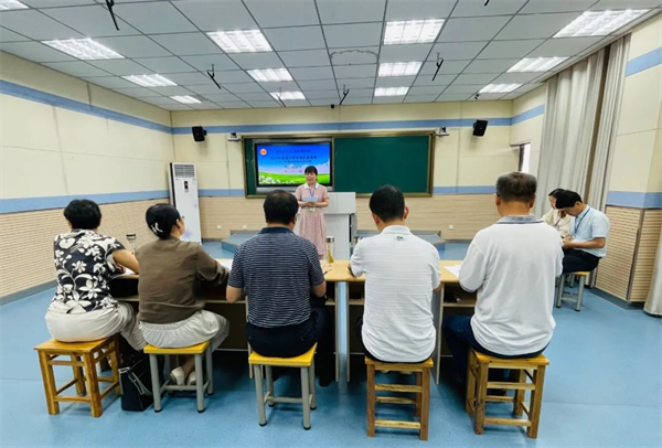 1.安徽巢湖：教學「大練兵」 32名中小學班主任比拼基本功.jpg