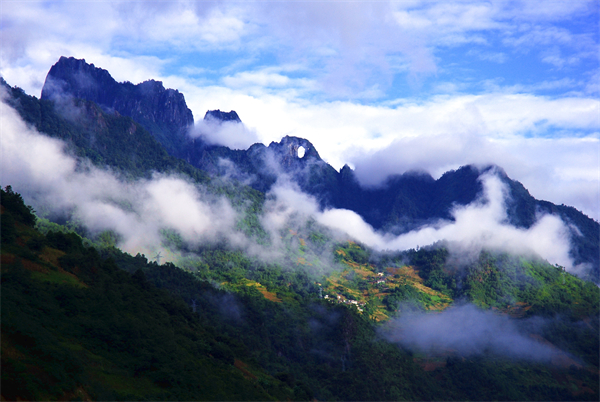 yn071902-4.jpg
