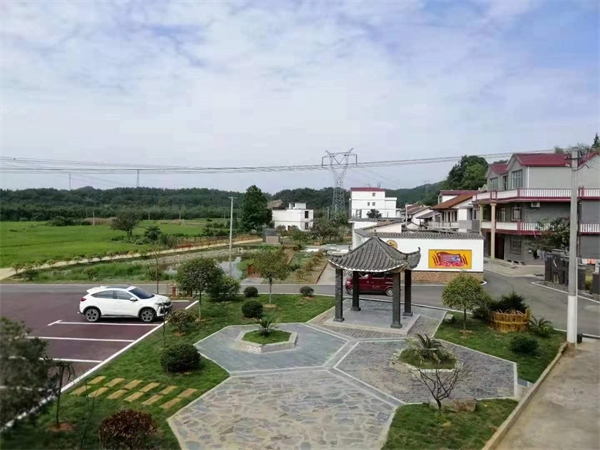 图四 美丽宜居示范点--珊夏方家.jpg