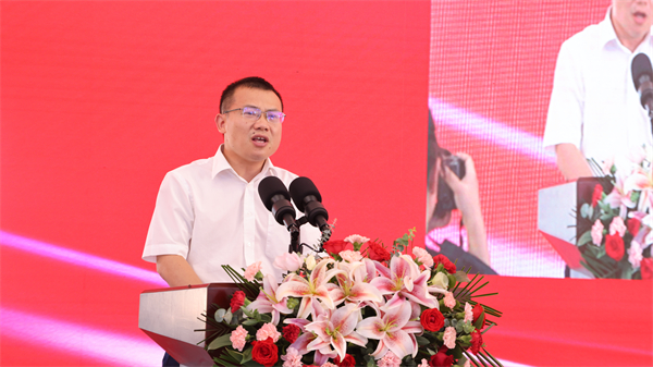 图二 陶宇俊区长主持.jpg