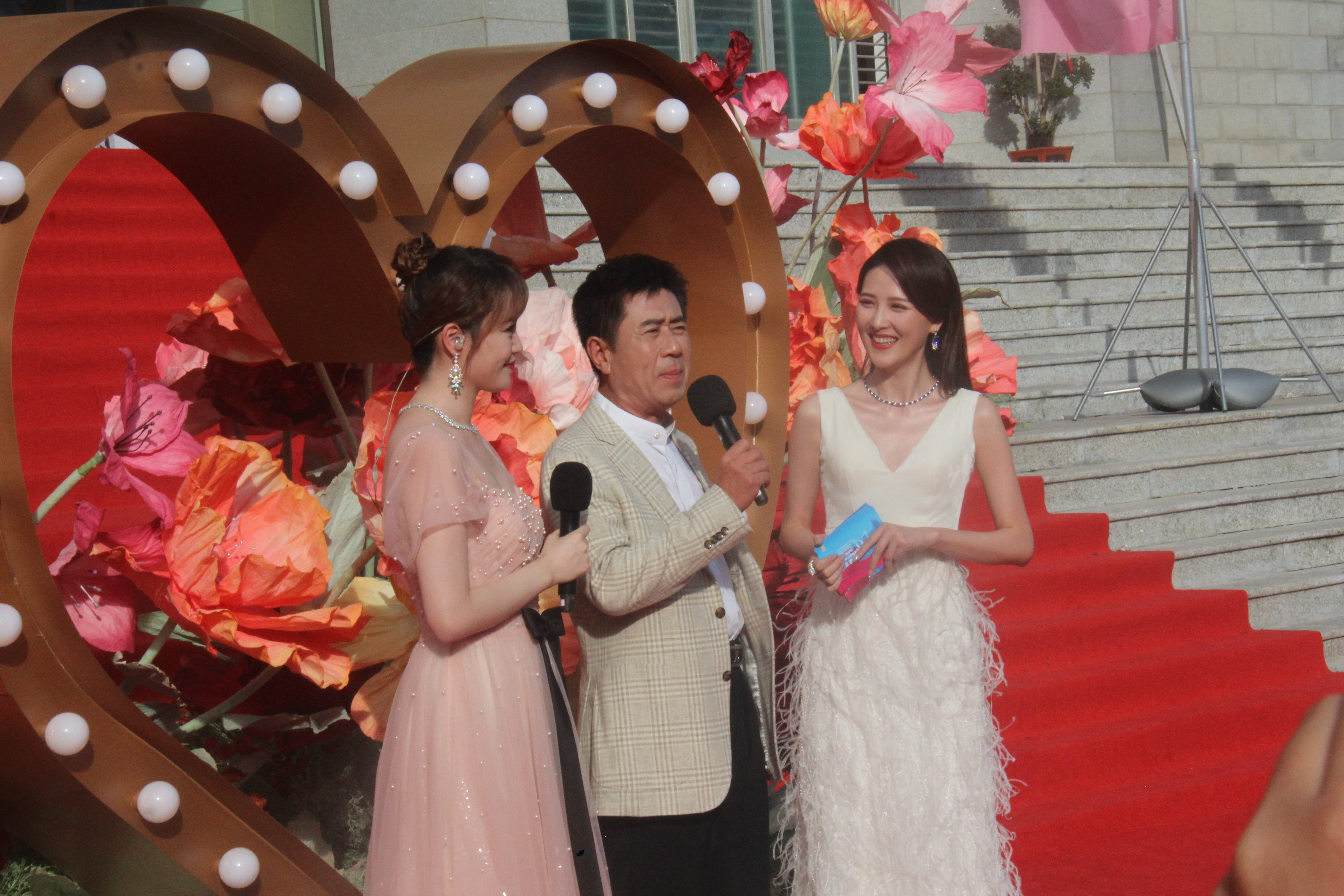 图五 郭凯敏来到现场.JPG