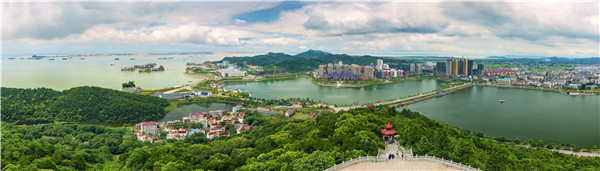 图四 南山揽胜.jpg