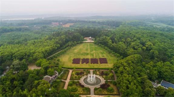 图二 国家4A级富华山景区.jpg