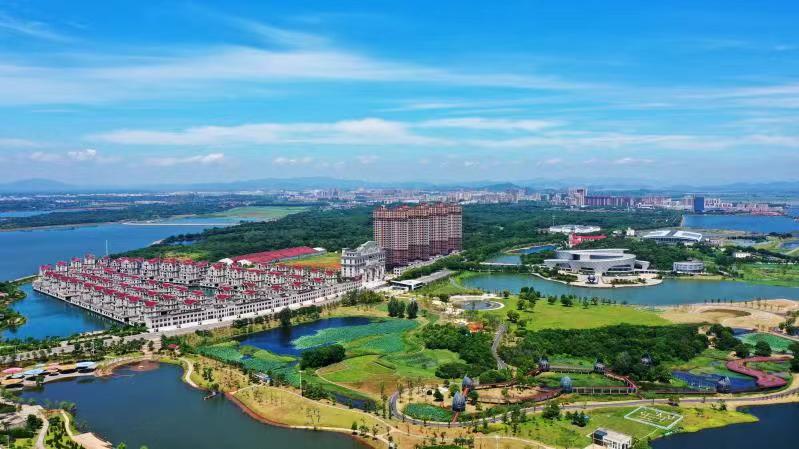 图五 美丽的共青城市.jpg