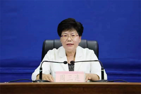 图二 德安县委书记周三连发布高质量发展相关情况.jpg