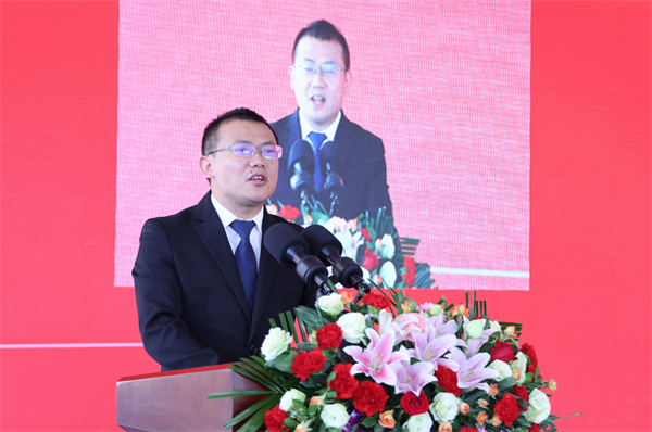 图三 区委副书记、区长，鄱阳湖生态科技城党工委副书记、管委会主任陶宇俊致辞.jpg