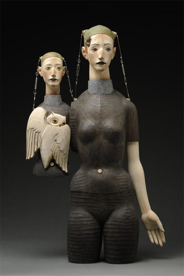 杜春风 息羽 2020 香樟木着色、金属 120×25×67cm.JPG