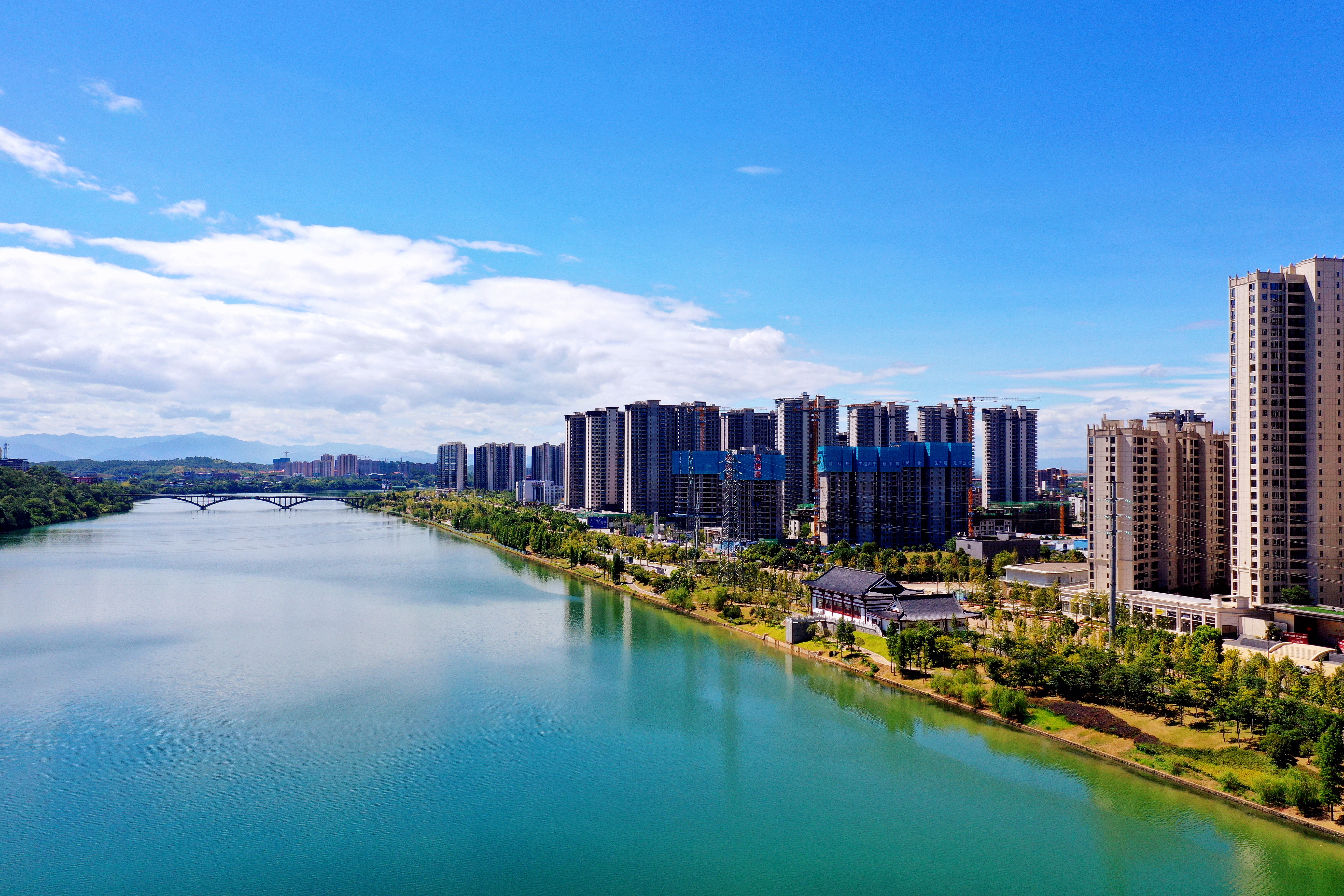 永州經開區湘江西路風光带。劉佳賓 攝.jpg