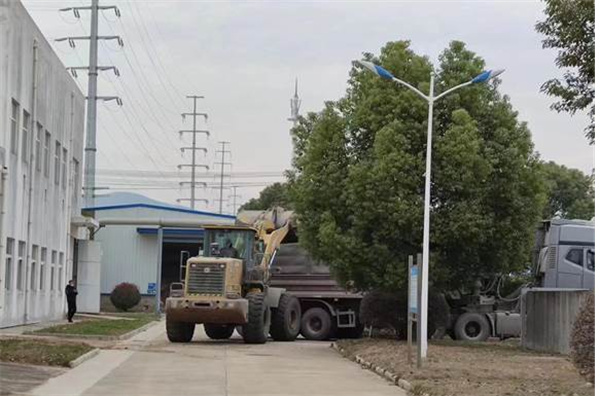 2.安徽巢湖經開區：助企紓困 聚力解決污泥「處置難」.jpg