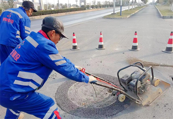 2.安徽巢湖經開區：設施養護不鬆懈 安全保暢「不打烊」.jpg