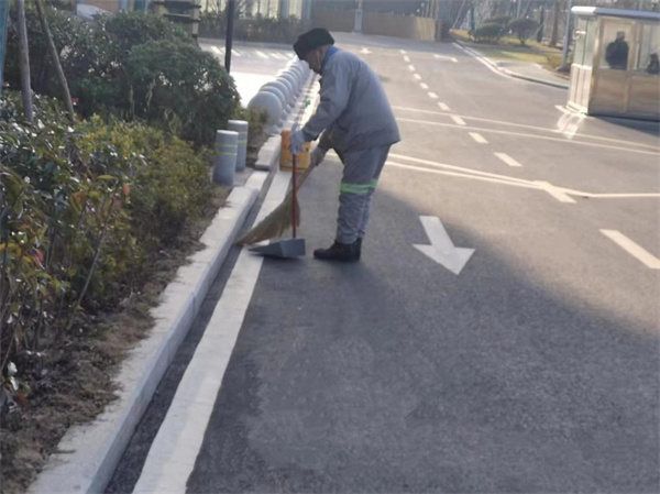 3.安徽巢湖經開區：辭舊迎新去塵穢 乾乾淨淨迎新年.jpg