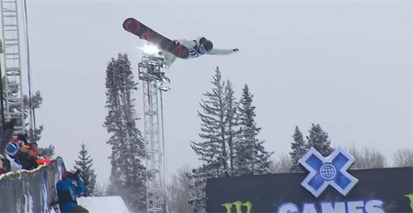 蔡雪桐在比赛中 视频截图.jpg