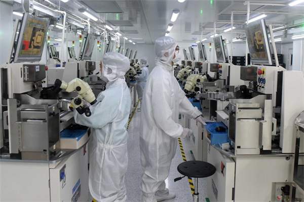 3、位于惠阳区秋长街道的广东长华科技有限公司的生产线。南方日报记者 梁维春 摄.jpg