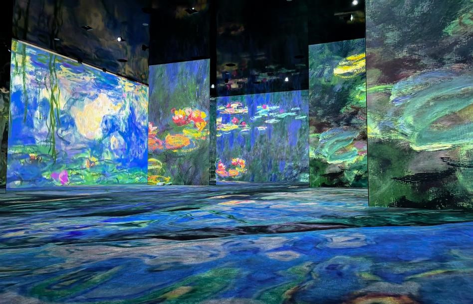 “光廷 Temple of Light”沉浸式光影艺术展.jpg