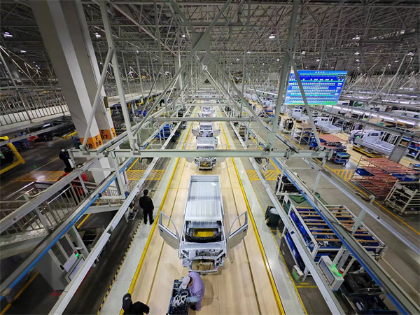 图1-汽车生产线.jpg