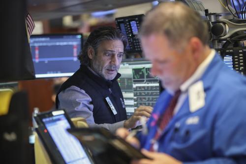 世界股市漸趨平穩