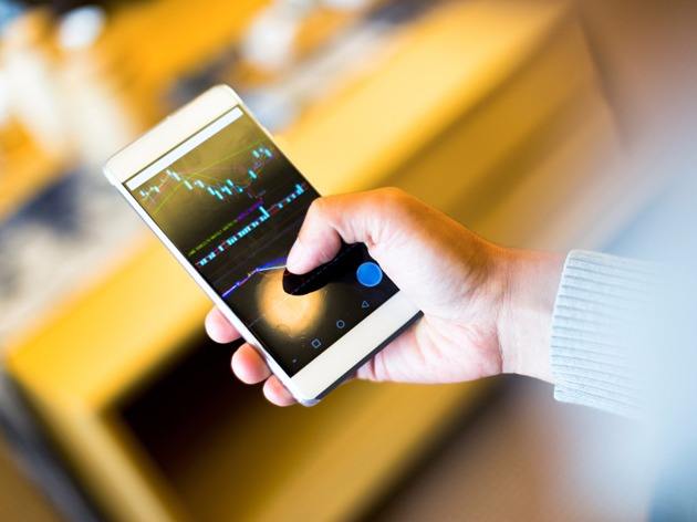 港股回軟 濠賭股逆市升