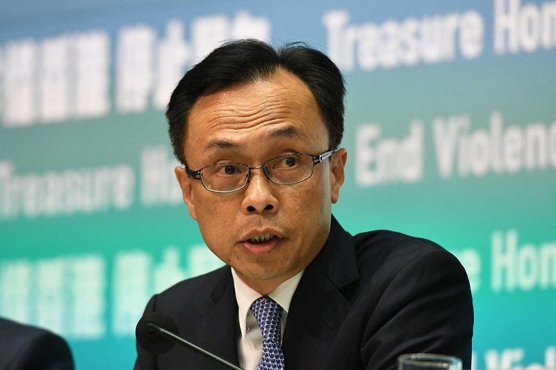 聶德權向公務員諮詢宣誓政策意見